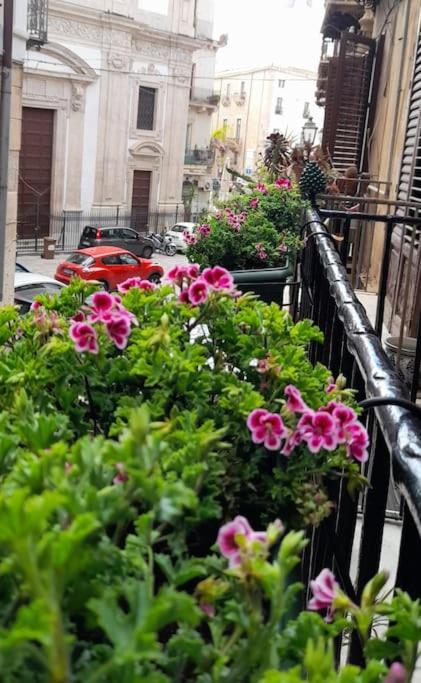 Casa Ranieri Palermo Apartment Bagian luar foto